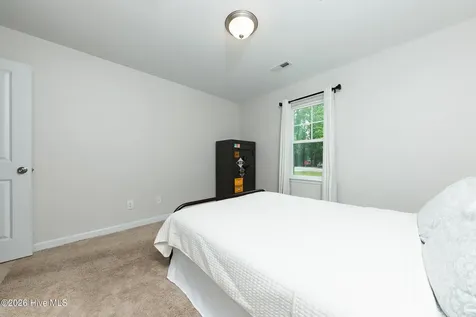 137 Wilburne Drive Hubert NC 28539