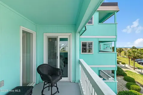 301 E Commerce Way Road Atlantic Beach NC 28512