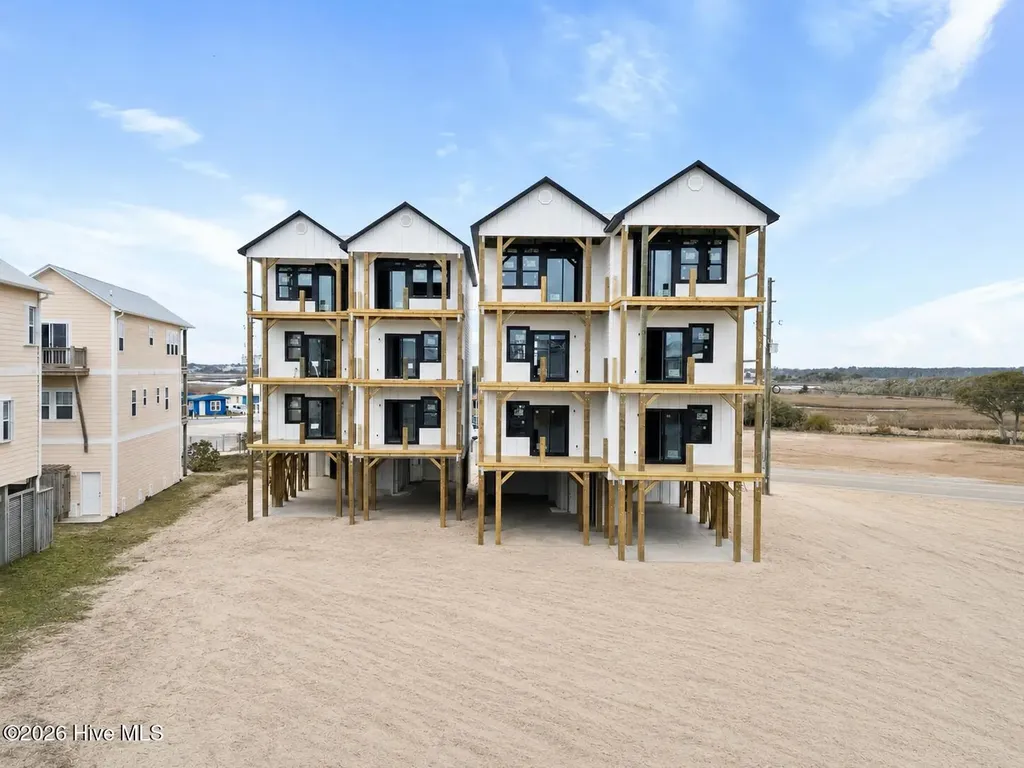 205 Shell Road Surf City NC 28445