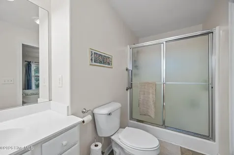 703 Hummingbird S Swansboro NC 28584