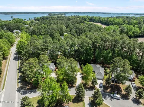 703 Hummingbird S Swansboro NC 28584