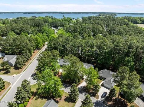 703 Hummingbird S Swansboro NC 28584