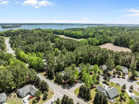 703 Hummingbird S Swansboro NC 28584