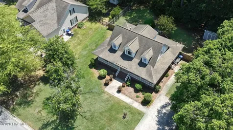 2610 River Chase Drive Greenville NC 27858