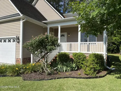 328 Lakemere Drive New Bern NC 28562