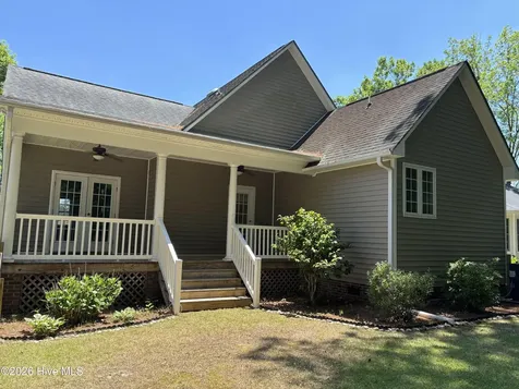 328 Lakemere Drive New Bern NC 28562