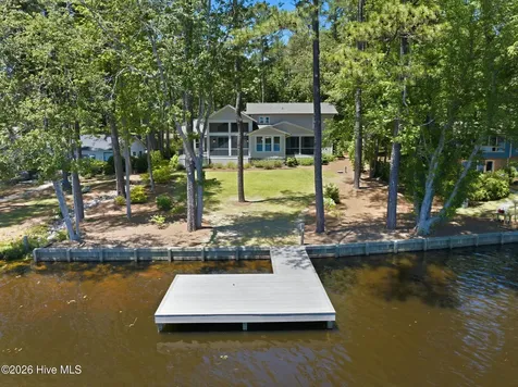 65 Lakeview Drive Whispering Pines NC 28327