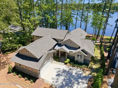 65 Lakeview Drive Whispering Pines NC 28327