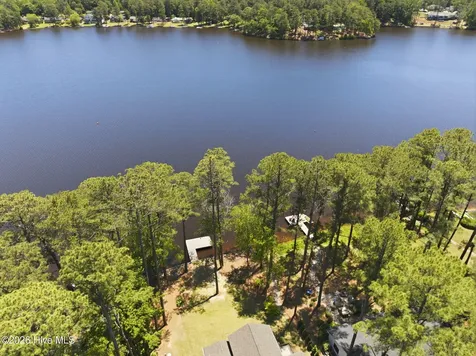 65 Lakeview Drive Whispering Pines NC 28327