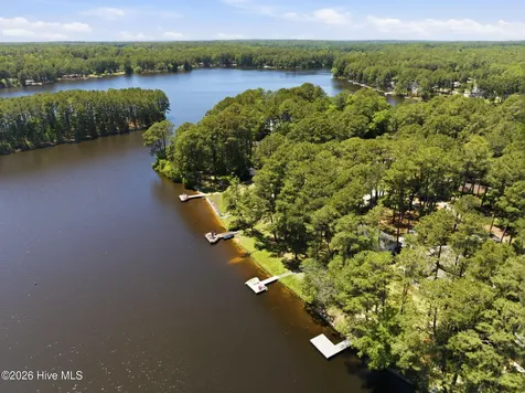 65 Lakeview Drive Whispering Pines NC 28327