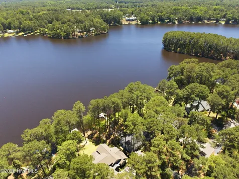 65 Lakeview Drive Whispering Pines NC 28327