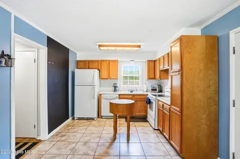 3622 Sutton Drive Wilmington NC 28409