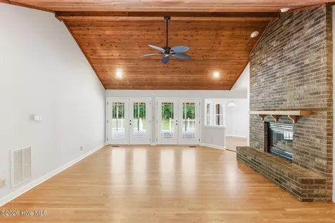 16141 Nc Highway 210 Rocky Point NC 28457