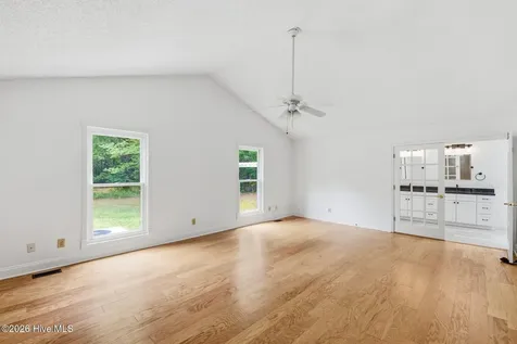 16141 Nc Highway 210 Rocky Point NC 28457