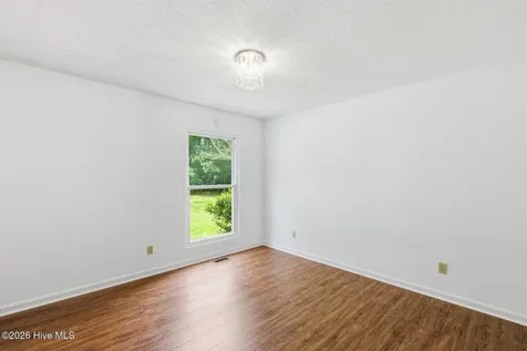 16141 Nc Highway 210 Rocky Point NC 28457