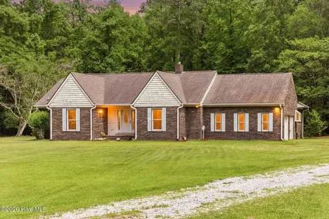 16141 Nc Highway 210 Rocky Point NC 28457
