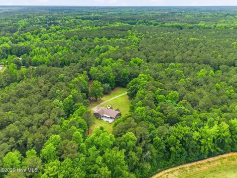16141 Nc Highway 210 Rocky Point NC 28457