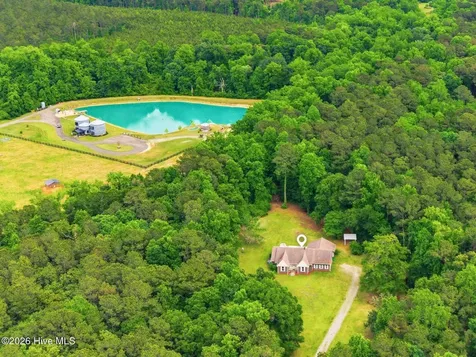 16141 Nc Highway 210 Rocky Point NC 28457