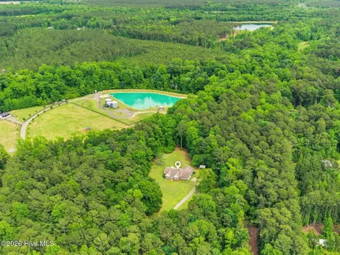 16141 Nc Highway 210 Rocky Point NC 28457