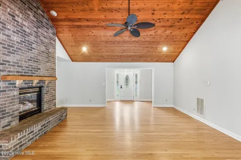 16141 Nc Highway 210 Rocky Point NC 28457