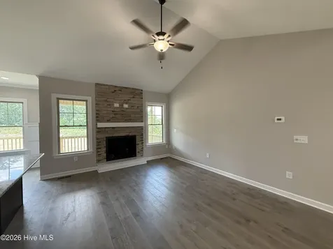 193 Royal Avenue Selma NC 27576