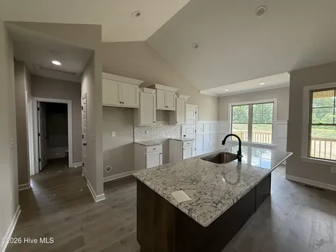 193 Royal Avenue Selma NC 27576