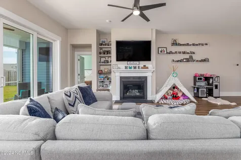 416 Edgewater Way Surf City NC 28445
