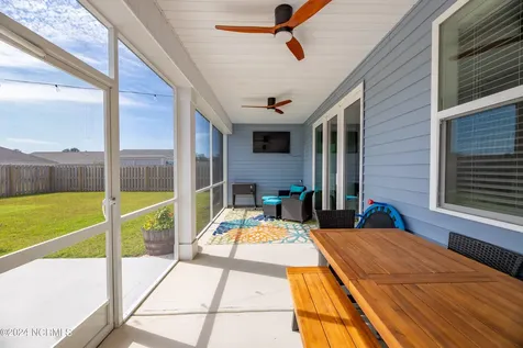 416 Edgewater Way Surf City NC 28445