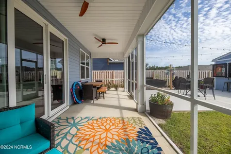 416 Edgewater Way Surf City NC 28445
