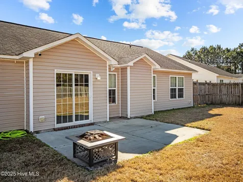 101 Berwick Court Jacksonville NC 28546