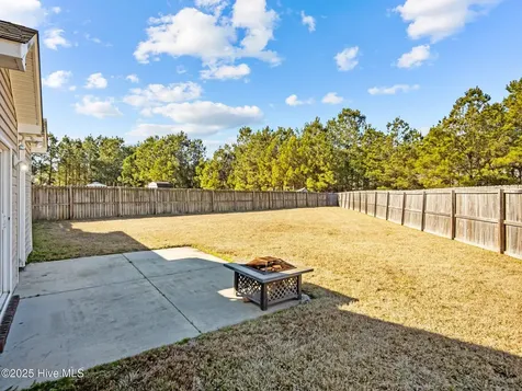 101 Berwick Court Jacksonville NC 28546