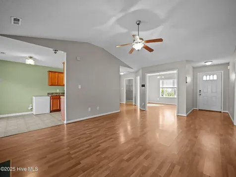 101 Berwick Court Jacksonville NC 28546