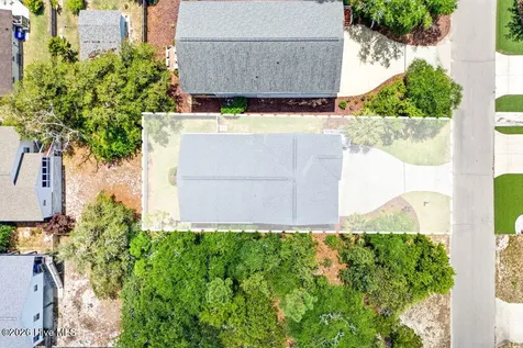 124 NE 7th Street Oak Island NC 28465