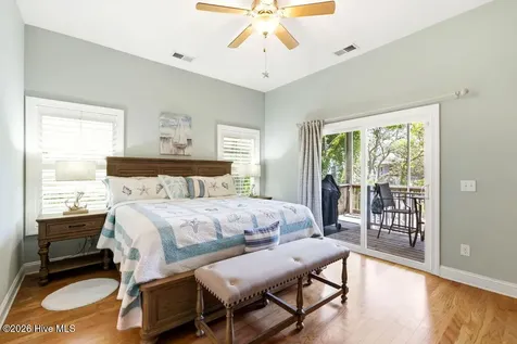 124 NE 7th Street Oak Island NC 28465