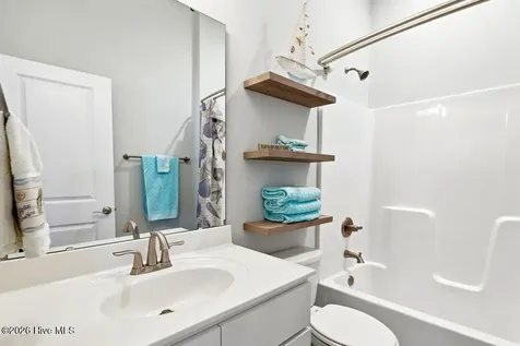 124 NE 7th Street Oak Island NC 28465