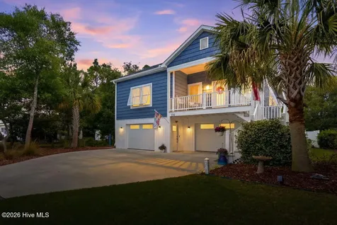 124 NE 7th Street Oak Island NC 28465
