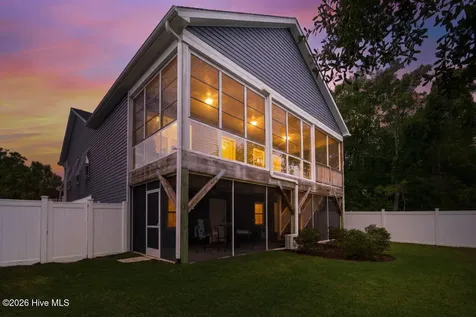 124 NE 7th Street Oak Island NC 28465