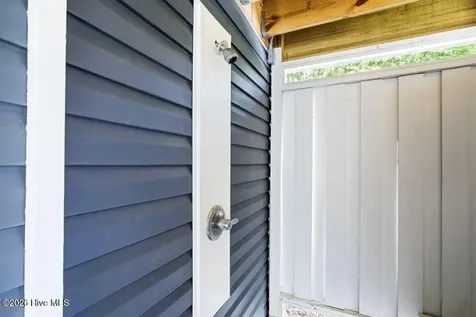 124 NE 7th Street Oak Island NC 28465