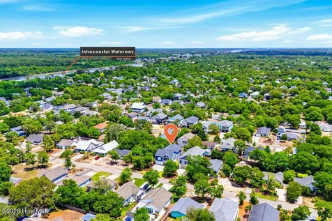 124 NE 7th Street Oak Island NC 28465