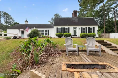 206 Woodland Drive Clinton NC 28328