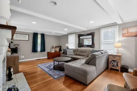 206 Woodland Drive Clinton NC 28328