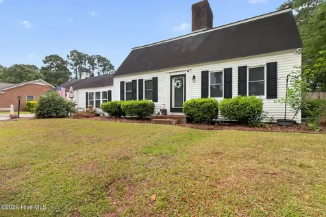 206 Woodland Drive Clinton NC 28328