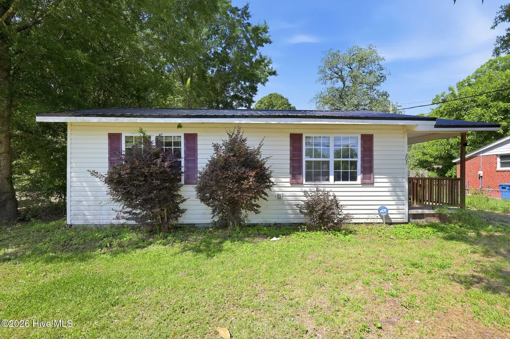 203 Richlands Avenue Jacksonville NC 28540