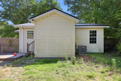 203 Richlands Avenue Jacksonville NC 28540