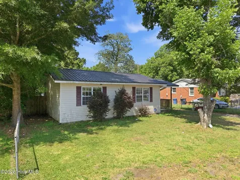 203 Richlands Avenue Jacksonville NC 28540