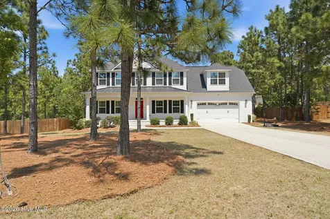 834 Winston Pines Drive Aberdeen NC 28315