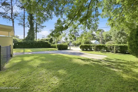 1608 Rhem Avenue New Bern NC 28560