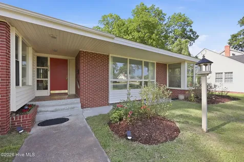 1608 Rhem Avenue New Bern NC 28560