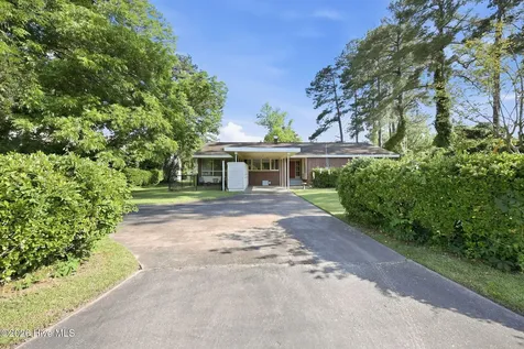 1608 Rhem Avenue New Bern NC 28560