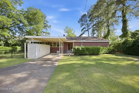 1608 Rhem Avenue New Bern NC 28560